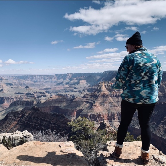 Meet your Posher, Kara - Picture 1 of 1